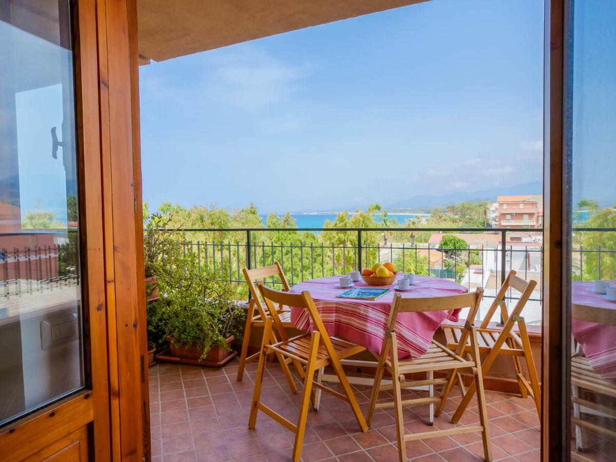 Golfo Di Tindari Apartments Falcone Exterior foto