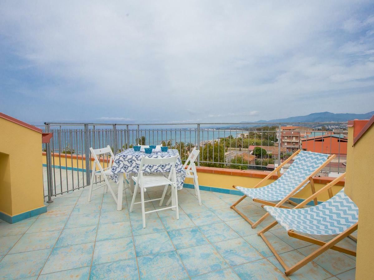 Golfo Di Tindari Apartments Falcone Exterior foto